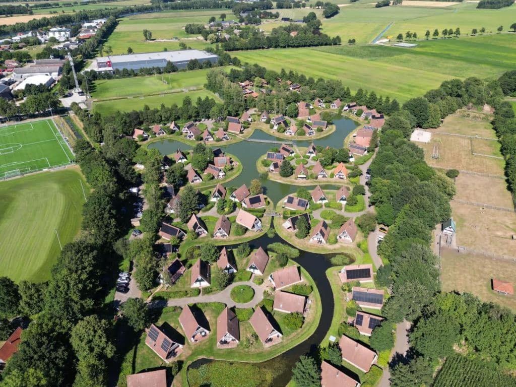 Vijverzicht 218 Met Whirlpool Gramsbergen Luaran gambar