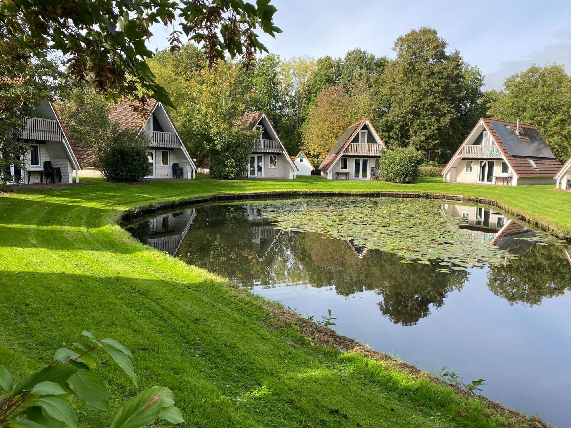 Vijverzicht 218 Met Whirlpool Gramsbergen Luaran gambar